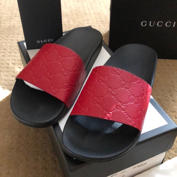 gucci signature slide sandal red